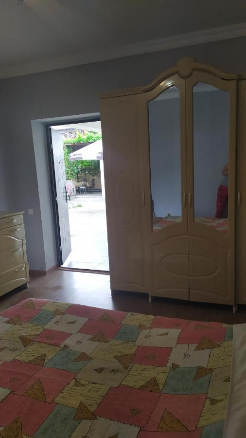 Guesthouse Mira Gagra Esterno foto
